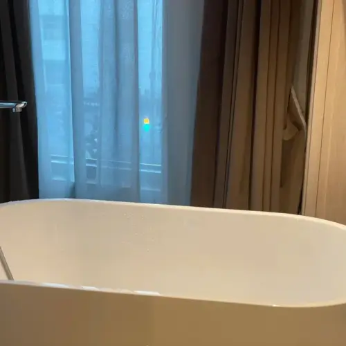 Executive Queen Room