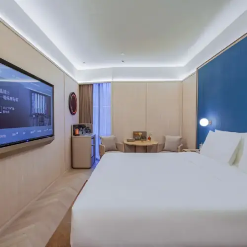 Queen Room
