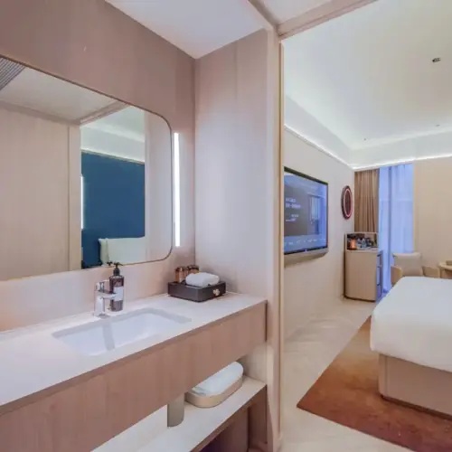 Queen Room