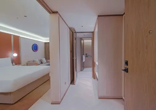 Superior Queen Room