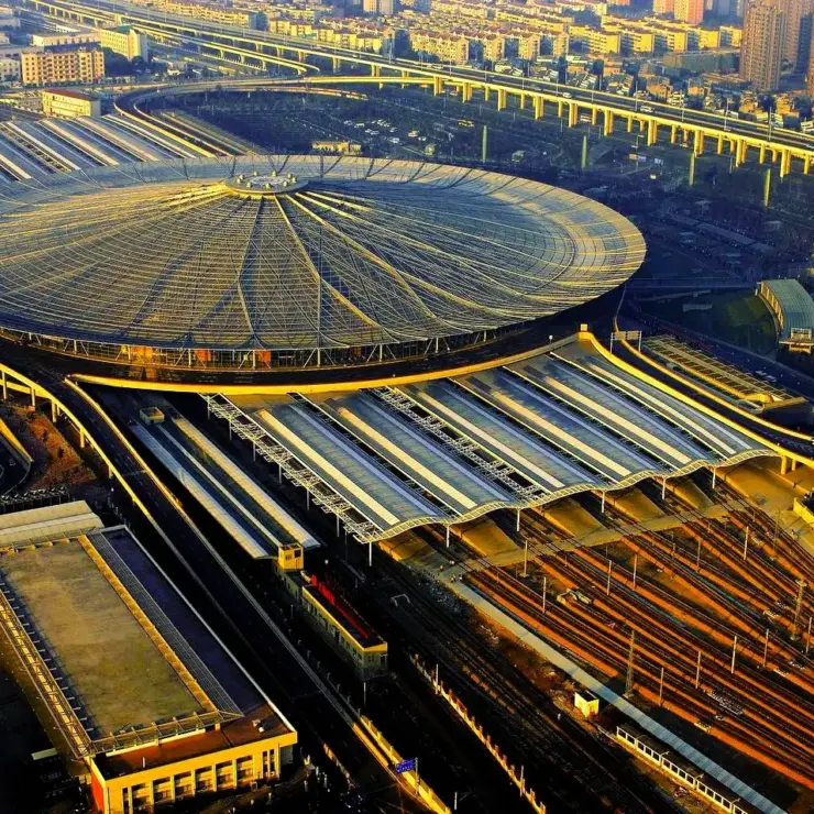 🚄 The Complete Tourist’s Guide to Shanghai’s Train Stations from Crystal Orange Shanghai (The Bund & Nanjing Road) 🏨✨