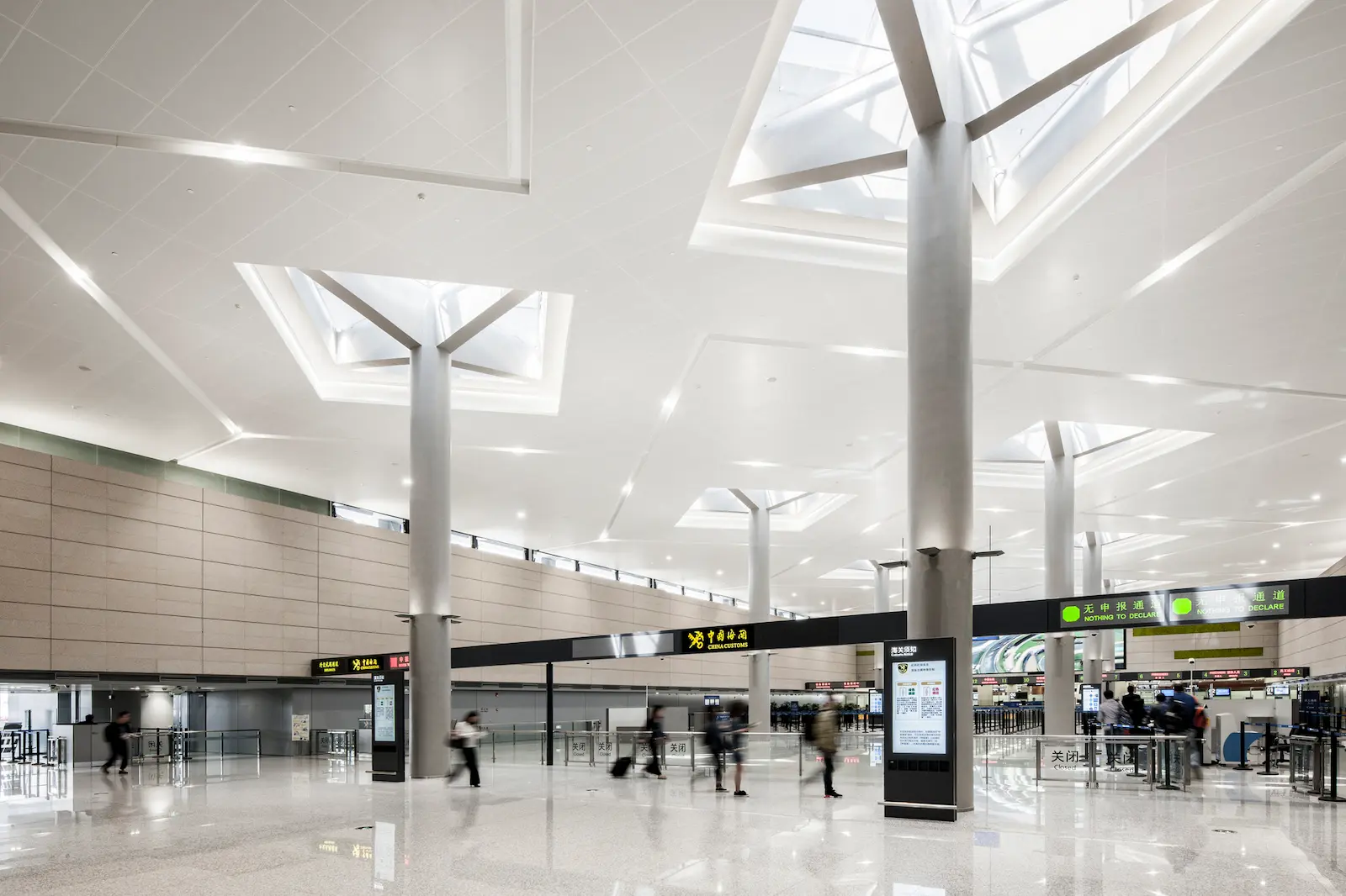 ✈️ The Ultimate Shanghai Airport Transfer Guide: Navigating from Hongqiao (SHA) & Pudong (PVG) to Crystal Orange Hotel 🏨🌆